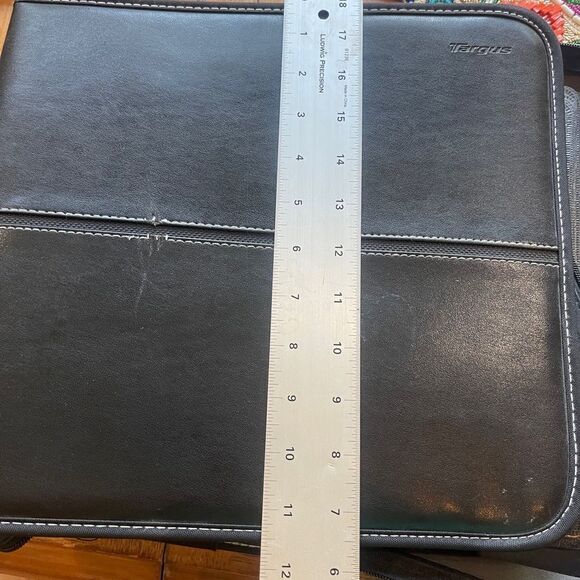 Targus Disk Disc Holder! - Picture 13 of 14